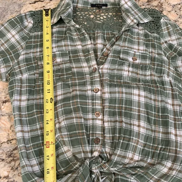 Edge SZ Lg gauze lace back top - Picture 6 of 9